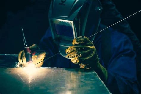 metal fabrication company jeddah|falcon welding jeddah.